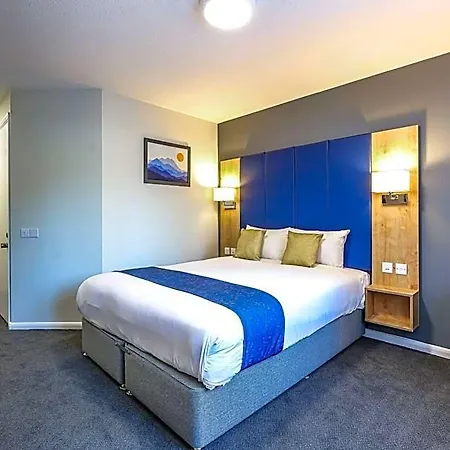 Days Inn By Wyndham London Stansted Airport-2