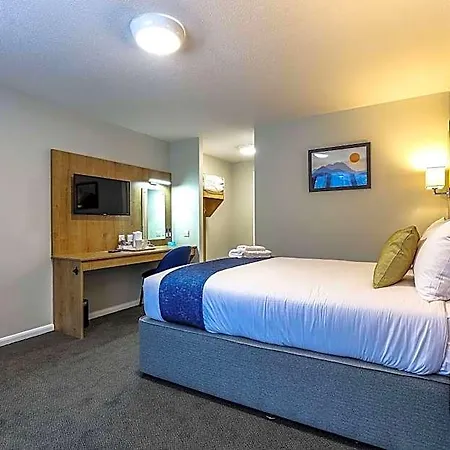 Days Inn By Wyndham London Stansted Airport-3